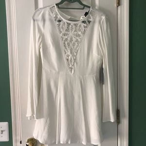 White long sleeve dress